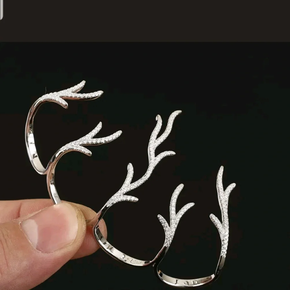 Sterling silver white saphire 4 ring hand cuff - Picture 8 of 12